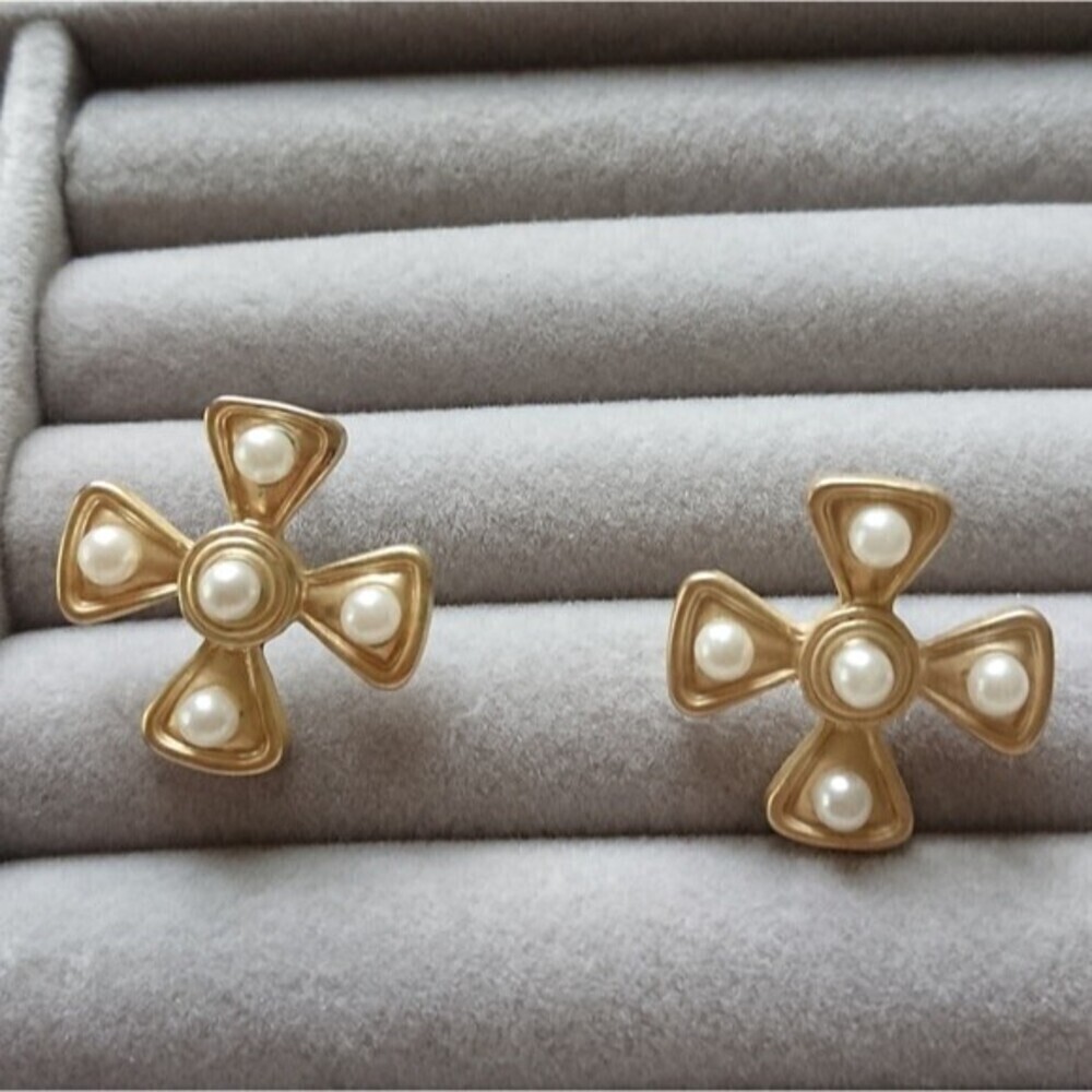 Fornash cross with faux pearls stud Earrings